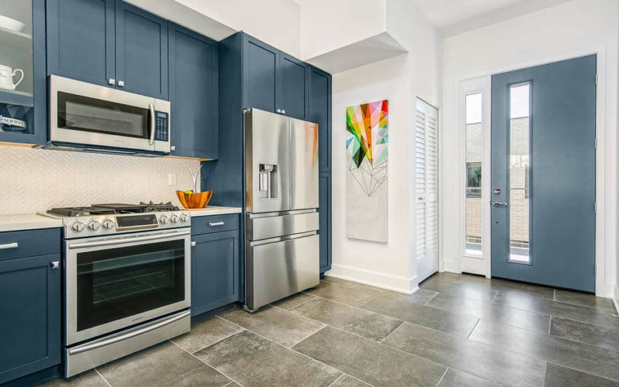 West Grove Pasadena condominiums, 125 Hurlbut Street - Kitchen