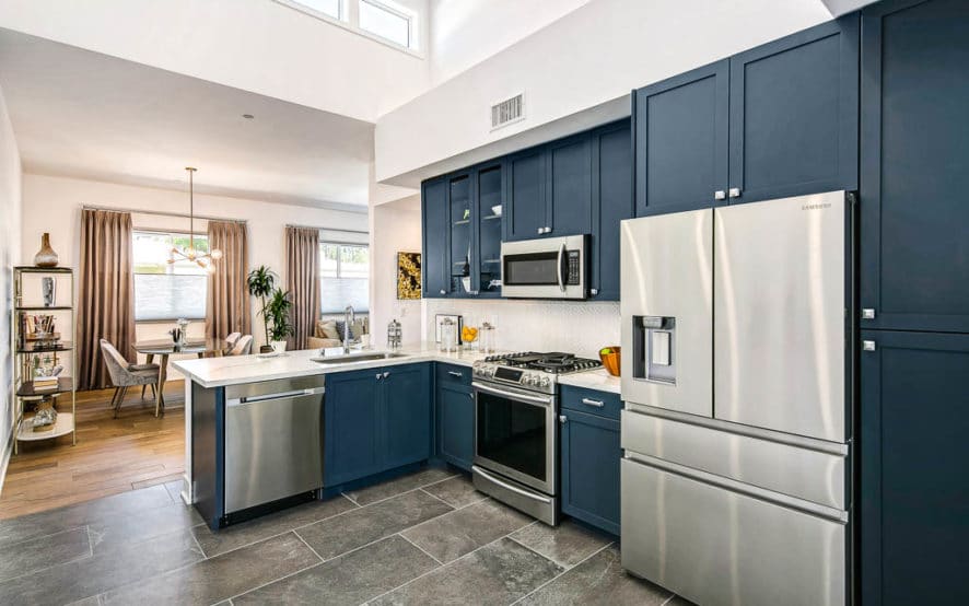 West Grove Pasadena condominiums, 125 Hurlbut Street - Kitchen