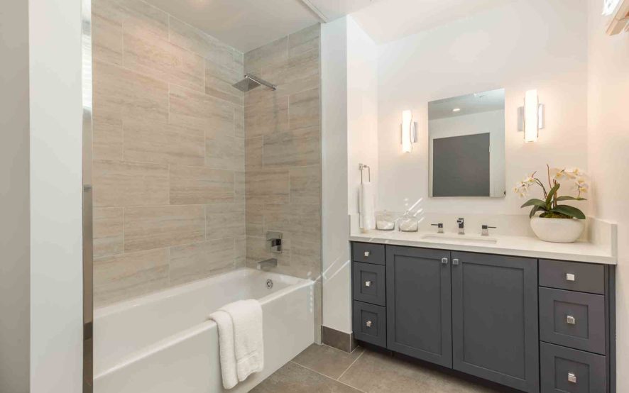 West Grove Pasadena condominiums, 125 Hurlbut Street - Bathroom