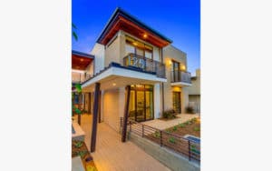West Grove Pasadena condominiums, 125 Hurlbut Street - Exterior front